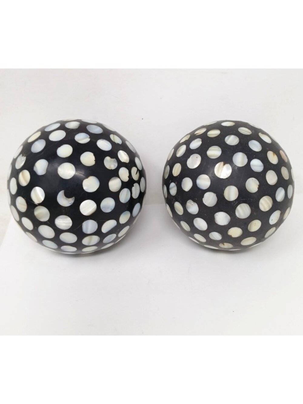 2 VTG Mother of Pearl Sphere Decorative Black & White Polka Dot 4 Inch #D-31 - Picture 3 of 6